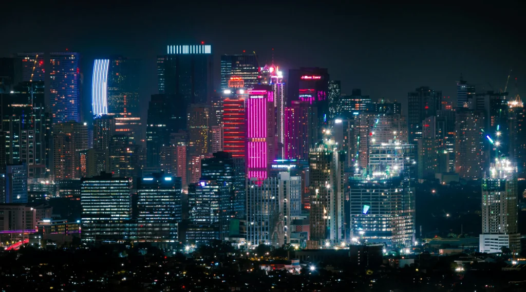 Incredible view on Makati landscape and skycrapers - Cost of living in the Philippines