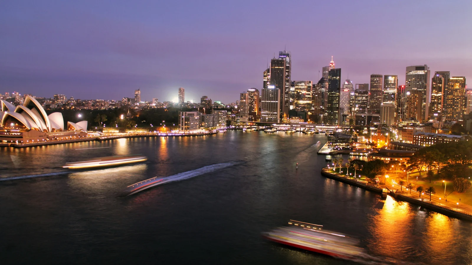 Vue nocturne du paysage urbain de Sydney, reflétant le mode de vie citadin et le coût de la vie en Australie le plus élevé.
