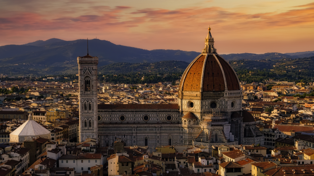 Vue aérienne de Florence au coucher du soleil, symbole culturel de l’Italie