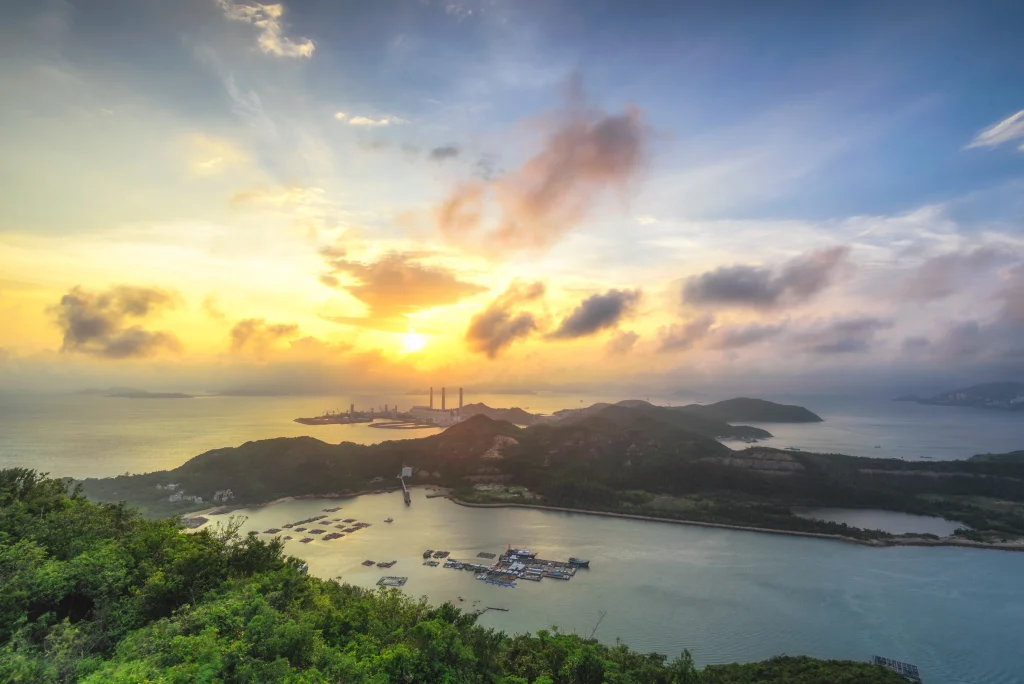 Paysage des Philippines au coucher du soleil.