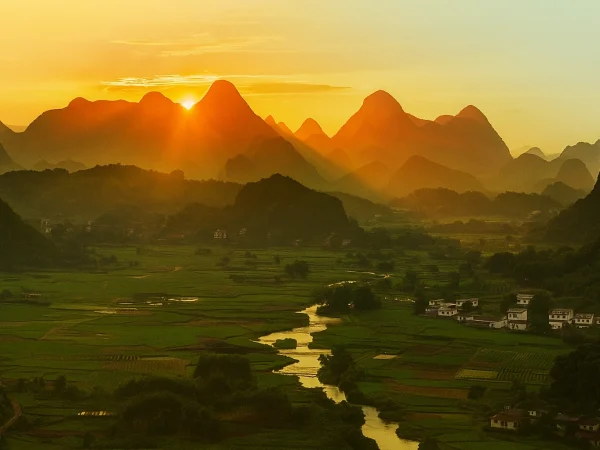 Paysage de montagnes et rizières au Vietnam au coucher du soleil .